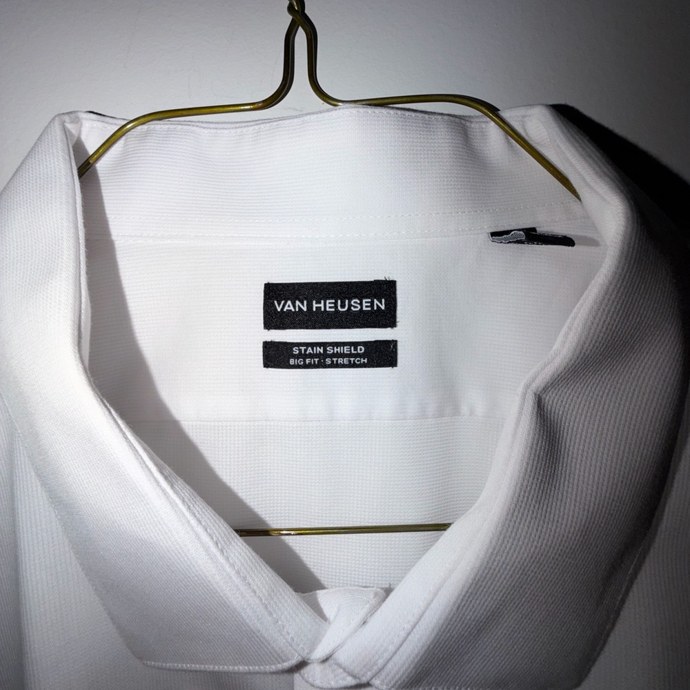 Van Heusen Classic White Dress Shirt - Picture 2 of 4